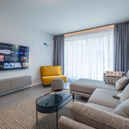 Emirates Lux Apartment And Parking Sofia Ngoại thất bức ảnh