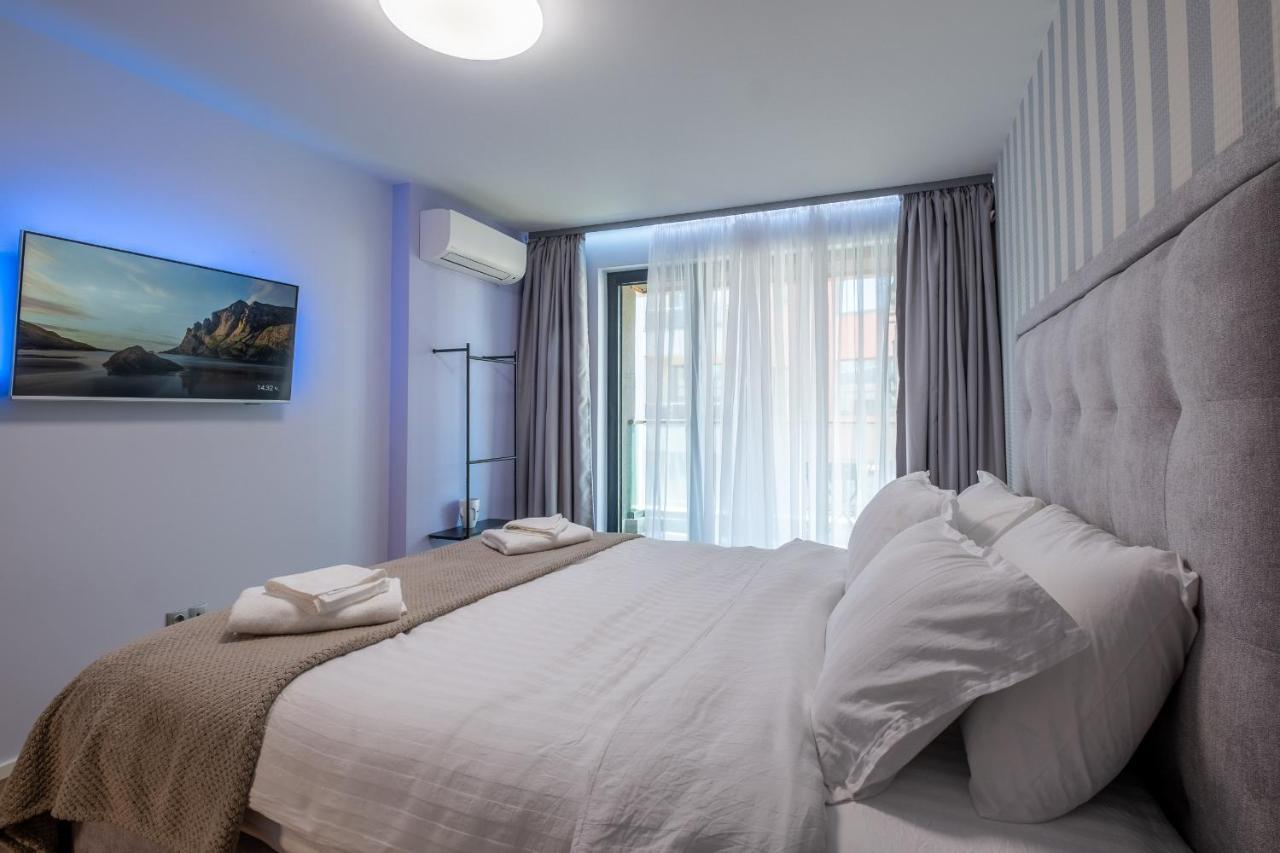 Emirates Lux Apartment And Parking Sofia Ngoại thất bức ảnh