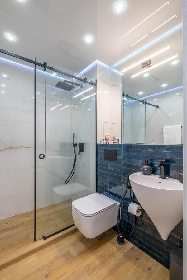 Emirates Lux Apartment And Parking Sofia Ngoại thất bức ảnh