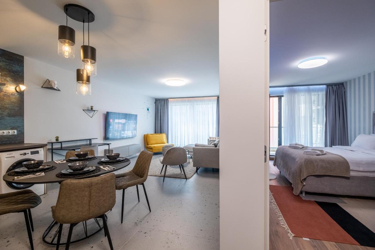 Emirates Lux Apartment And Parking Sofia Ngoại thất bức ảnh