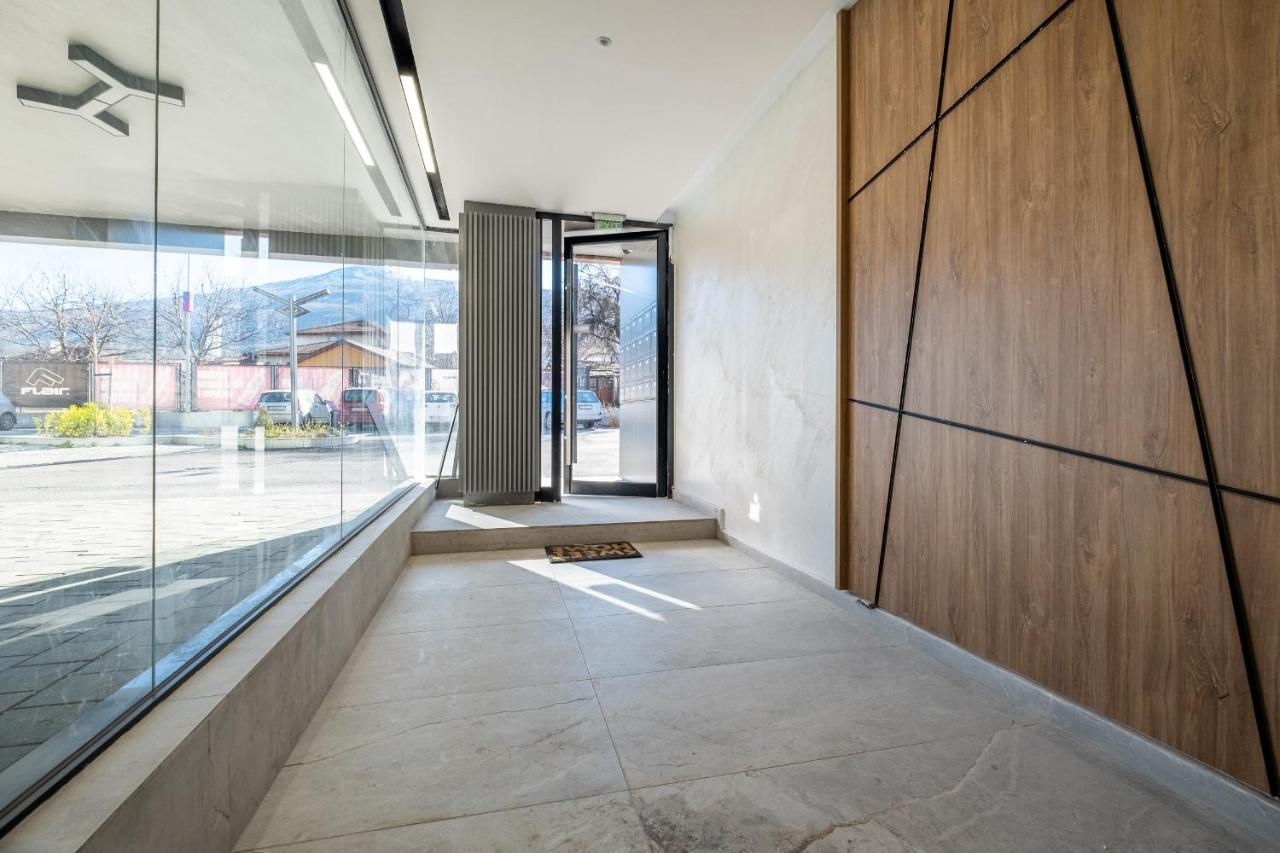 Emirates Lux Apartment And Parking Sofia Ngoại thất bức ảnh
