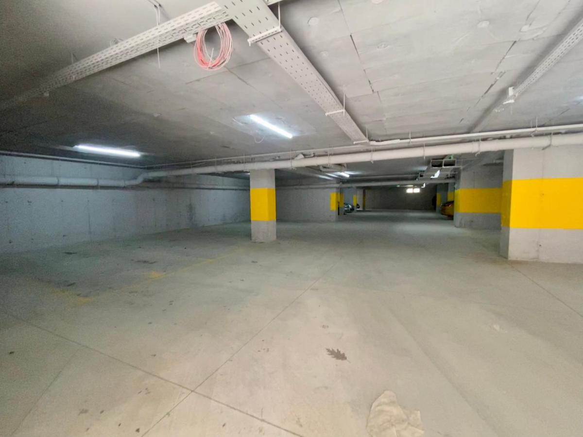 Emirates Lux Apartment And Parking Sofia Ngoại thất bức ảnh